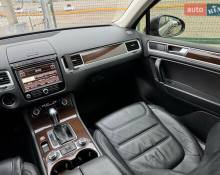 Черный Фольксваген Туарег, объемом двигателя 2.97 л и пробегом 278 тыс. км за 23990 $, фото 42 на Automoto.ua