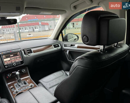 Черный Фольксваген Туарег, объемом двигателя 2.97 л и пробегом 278 тыс. км за 23990 $, фото 44 на Automoto.ua