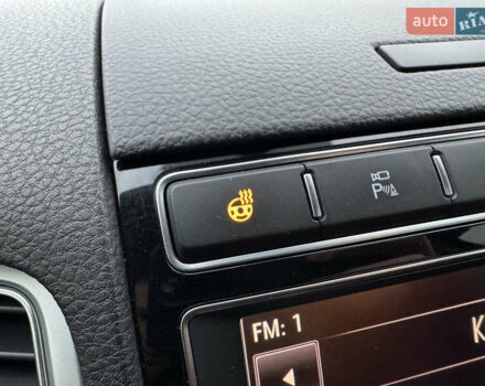 Черный Фольксваген Туарег, объемом двигателя 2.97 л и пробегом 278 тыс. км за 23990 $, фото 34 на Automoto.ua