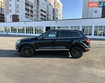 Чорний Фольксваген Туарег, об'ємом двигуна 3 л та пробігом 248 тис. км за 27500 $, фото 13 на Automoto.ua