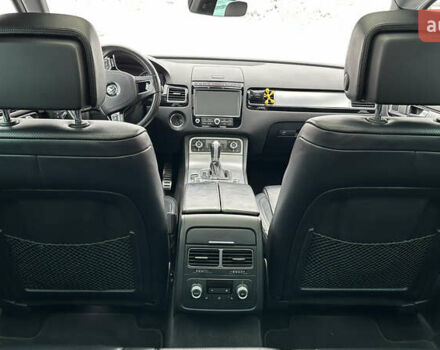 Черный Фольксваген Туарег, объемом двигателя 3 л и пробегом 223 тыс. км за 30000 $, фото 17 на Automoto.ua