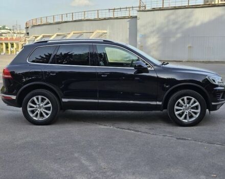 Черный Фольксваген Туарег, объемом двигателя 3 л и пробегом 253 тыс. км за 25000 $, фото 3 на Automoto.ua