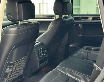 Черный Фольксваген Туарег, объемом двигателя 2.97 л и пробегом 253 тыс. км за 24999 $, фото 22 на Automoto.ua