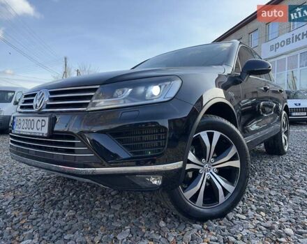 Чорний Фольксваген Туарег, об'ємом двигуна 3 л та пробігом 233 тис. км за 23900 $, фото 2 на Automoto.ua