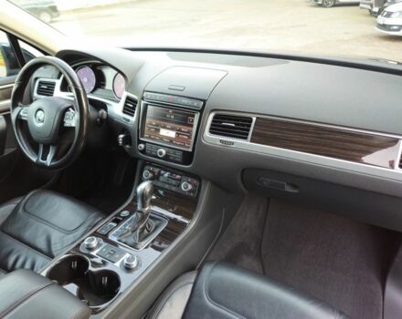 Черный Фольксваген Туарег, объемом двигателя 3 л и пробегом 253 тыс. км за 25000 $, фото 14 на Automoto.ua