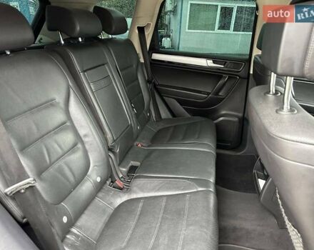 Чорний Фольксваген Туарег, об'ємом двигуна 3 л та пробігом 271 тис. км за 23900 $, фото 9 на Automoto.ua