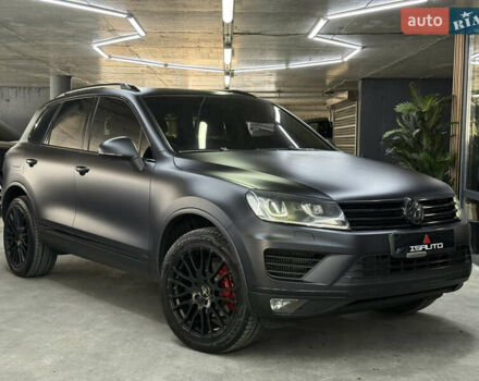 Черный Фольксваген Туарег, объемом двигателя 3 л и пробегом 162 тыс. км за 32900 $, фото 1 на Automoto.ua