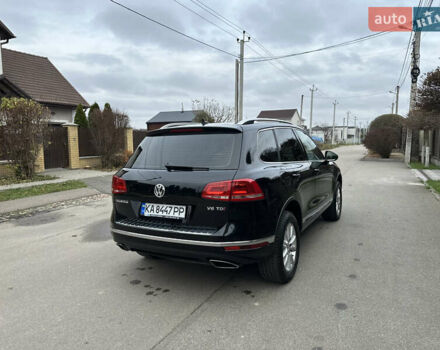 Чорний Фольксваген Туарег, об'ємом двигуна 3 л та пробігом 218 тис. км за 26800 $, фото 4 на Automoto.ua