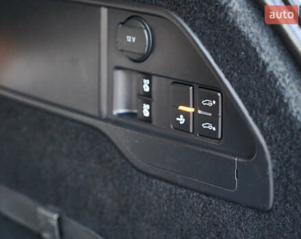 Черный Фольксваген Туарег, объемом двигателя 2.97 л и пробегом 259 тыс. км за 29700 $, фото 31 на Automoto.ua