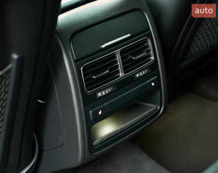 Черный Фольксваген Туарег, объемом двигателя 2.97 л и пробегом 259 тыс. км за 29700 $, фото 27 на Automoto.ua