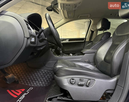 Черный Фольксваген Туарег, объемом двигателя 3 л и пробегом 162 тыс. км за 32900 $, фото 21 на Automoto.ua