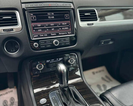 Черный Фольксваген Туарег, объемом двигателя 2.97 л и пробегом 253 тыс. км за 24999 $, фото 16 на Automoto.ua