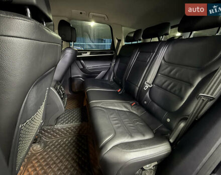 Черный Фольксваген Туарег, объемом двигателя 3 л и пробегом 162 тыс. км за 32900 $, фото 19 на Automoto.ua