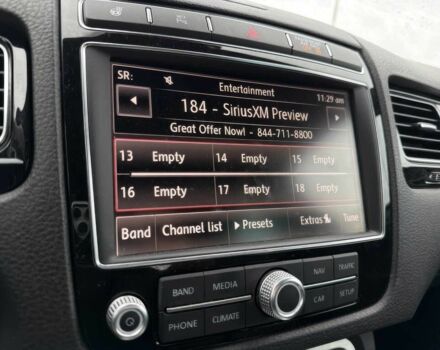 Черный Фольксваген Туарег, объемом двигателя 3 л и пробегом 67 тыс. км за 6500 $, фото 10 на Automoto.ua