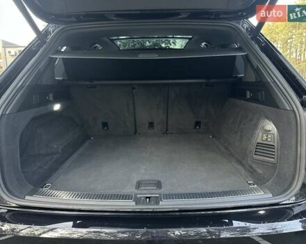 Черный Фольксваген Туарег, объемом двигателя 2.97 л и пробегом 264 тыс. км за 44000 $, фото 71 на Automoto.ua