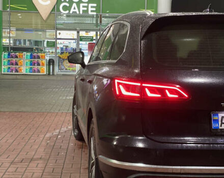 Черный Фольксваген Туарег, объемом двигателя 3 л и пробегом 248 тыс. км за 35000 $, фото 12 на Automoto.ua