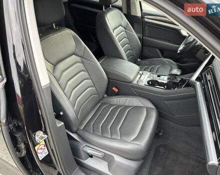 Черный Фольксваген Туарег, объемом двигателя 2.97 л и пробегом 96 тыс. км за 45500 $, фото 18 на Automoto.ua