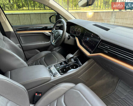 Чорний Фольксваген Туарег, об'ємом двигуна 2.97 л та пробігом 206 тис. км за 45000 $, фото 58 на Automoto.ua