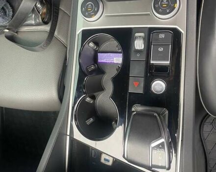 Черный Фольксваген Туарег, объемом двигателя 2.97 л и пробегом 231 тыс. км за 45500 $, фото 8 на Automoto.ua