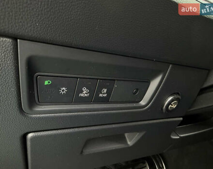 Чорний Фольксваген Туарег, об'ємом двигуна 3 л та пробігом 99 тис. км за 57888 $, фото 58 на Automoto.ua