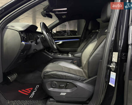 Черный Фольксваген Туарег, объемом двигателя 2.97 л и пробегом 172 тыс. км за 50500 $, фото 20 на Automoto.ua