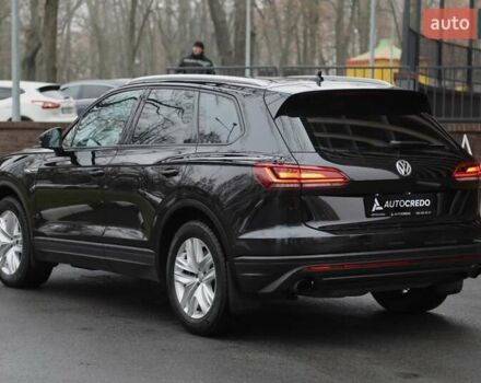 Чорний Фольксваген Туарег, об'ємом двигуна 2.99 л та пробігом 120 тис. км за 35000 $, фото 5 на Automoto.ua