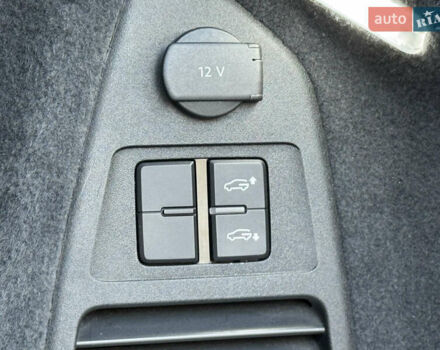 Чорний Фольксваген Туарег, об'ємом двигуна 2.97 л та пробігом 206 тис. км за 45000 $, фото 59 на Automoto.ua