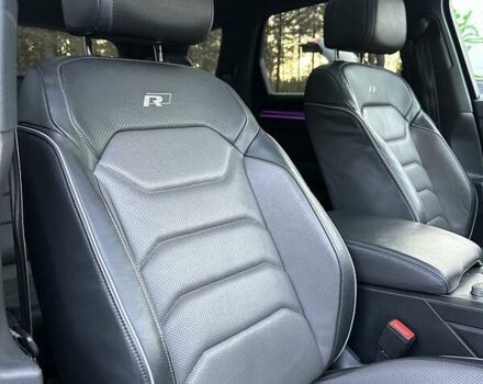 Черный Фольксваген Туарег, объемом двигателя 2.97 л и пробегом 264 тыс. км за 44000 $, фото 49 на Automoto.ua