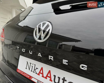 Чорний Фольксваген Туарег, об'ємом двигуна 3 л та пробігом 99 тис. км за 57888 $, фото 27 на Automoto.ua