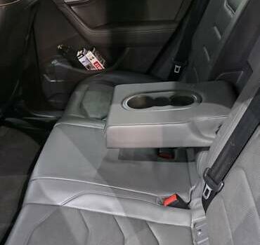 Черный Фольксваген Туарег, объемом двигателя 2.97 л и пробегом 180 тыс. км за 48500 $, фото 20 на Automoto.ua