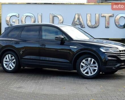 Черный Фольксваген Туарег, объемом двигателя 2.97 л и пробегом 115 тыс. км за 39900 $, фото 2 на Automoto.ua