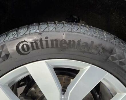 Черный Фольксваген Туарег, объемом двигателя 2.97 л и пробегом 180 тыс. км за 48500 $, фото 9 на Automoto.ua