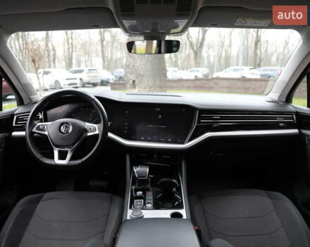 Чорний Фольксваген Туарег, об'ємом двигуна 2.99 л та пробігом 120 тис. км за 35000 $, фото 11 на Automoto.ua