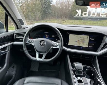 Черный Фольксваген Туарег, объемом двигателя 2.97 л и пробегом 96 тыс. км за 45500 $, фото 21 на Automoto.ua