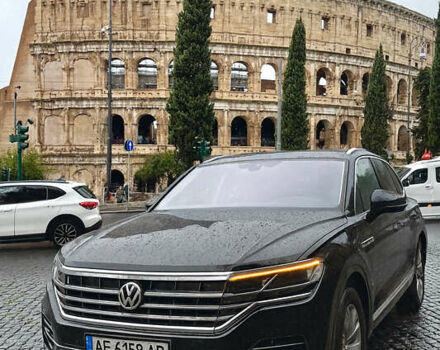 Черный Фольксваген Туарег, объемом двигателя 3 л и пробегом 248 тыс. км за 35000 $, фото 17 на Automoto.ua