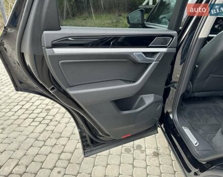 Черный Фольксваген Туарег, объемом двигателя 2.97 л и пробегом 96 тыс. км за 45500 $, фото 12 на Automoto.ua