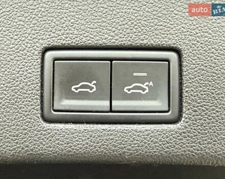 Черный Фольксваген Туарег, объемом двигателя 2.97 л и пробегом 187 тыс. км за 45500 $, фото 13 на Automoto.ua