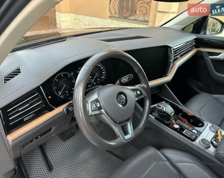 Чорний Фольксваген Туарег, об'ємом двигуна 2.97 л та пробігом 190 тис. км за 42000 $, фото 16 на Automoto.ua