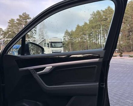 Черный Фольксваген Туарег, объемом двигателя 2.97 л и пробегом 264 тыс. км за 44000 $, фото 53 на Automoto.ua