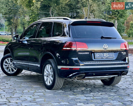 Черный Фольксваген Туарег, объемом двигателя 2.97 л и пробегом 275 тыс. км за 24800 $, фото 4 на Automoto.ua