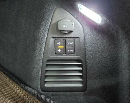 Черный Фольксваген Туарег, объемом двигателя 2.97 л и пробегом 180 тыс. км за 48500 $, фото 11 на Automoto.ua