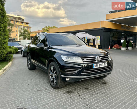 Черный Фольксваген Туарег, объемом двигателя 2.97 л и пробегом 121 тыс. км за 39900 $, фото 4 на Automoto.ua