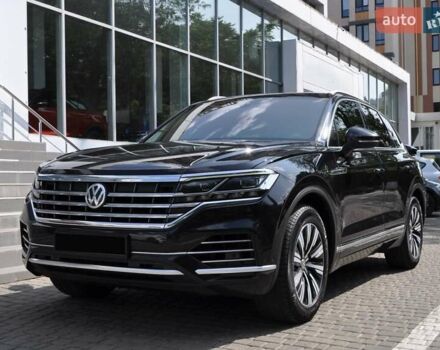 Черный Фольксваген Туарег, объемом двигателя 2.97 л и пробегом 138 тыс. км за 46400 $, фото 1 на Automoto.ua