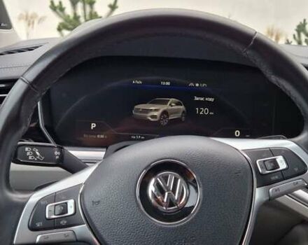 Черный Фольксваген Туарег, объемом двигателя 3 л и пробегом 189 тыс. км за 42800 $, фото 35 на Automoto.ua