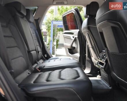 Черный Фольксваген Туарег, объемом двигателя 2.97 л и пробегом 138 тыс. км за 46400 $, фото 17 на Automoto.ua