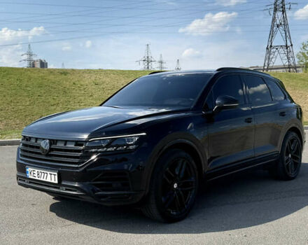 Черный Фольксваген Туарег, объемом двигателя 2.97 л и пробегом 76 тыс. км за 58500 $, фото 2 на Automoto.ua
