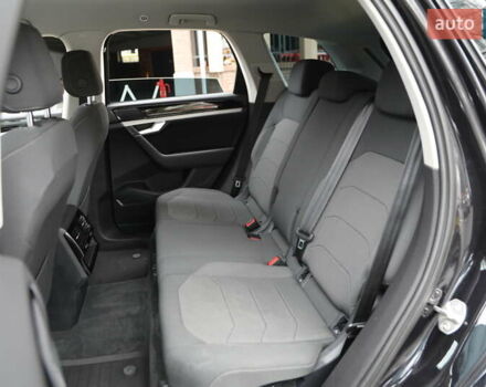 Чорний Фольксваген Туарег, об'ємом двигуна 2.99 л та пробігом 120 тис. км за 35000 $, фото 7 на Automoto.ua