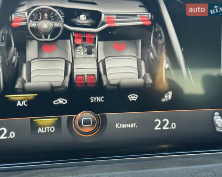 Черный Фольксваген Туарег, объемом двигателя 3 л и пробегом 259 тыс. км за 38999 $, фото 105 на Automoto.ua