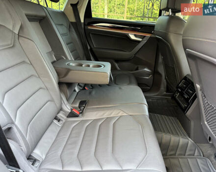 Чорний Фольксваген Туарег, об'ємом двигуна 2.97 л та пробігом 206 тис. км за 45000 $, фото 54 на Automoto.ua