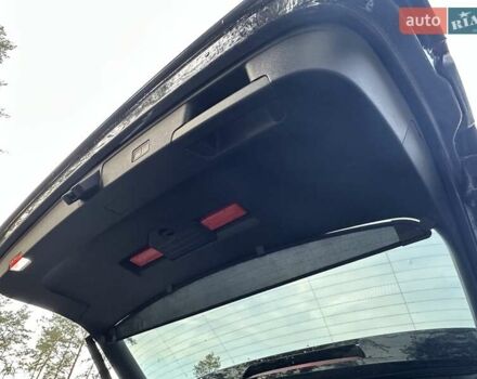 Черный Фольксваген Туарег, объемом двигателя 2.97 л и пробегом 264 тыс. км за 44000 $, фото 78 на Automoto.ua